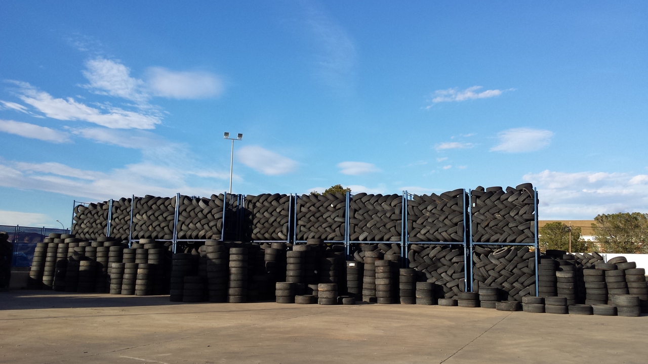 The thousand uses of recycled tires