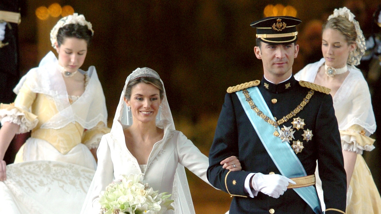 A "fist" fight and a terrible hangover: what was not seen from the wedding of Kings Felipe VI and Letizia