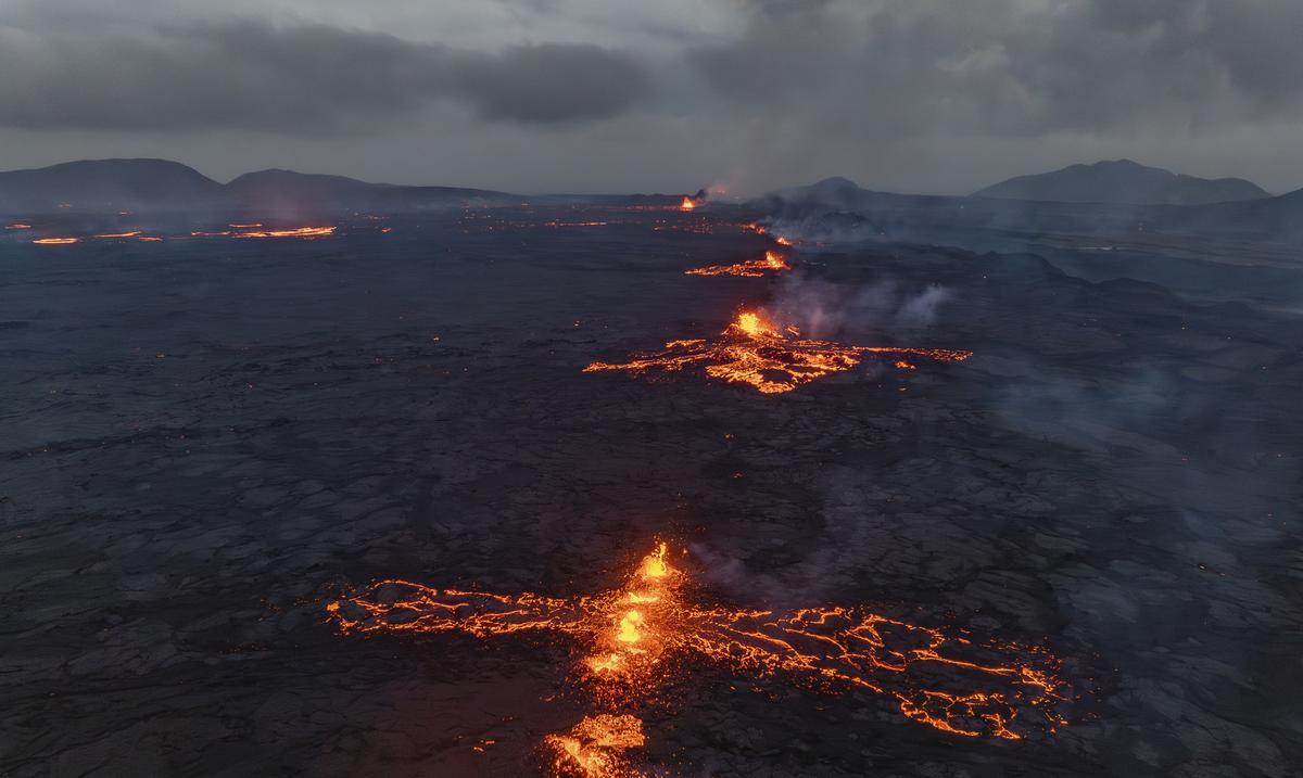 Volcanic eruption in southwest Iceland decreases in intensity