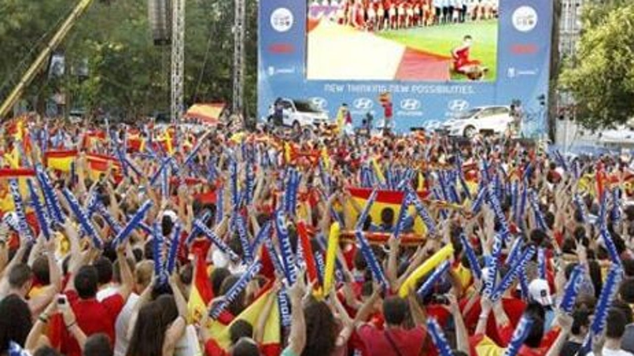 Barcelona will have a giant screen to watch Spain in the Eurocup despite the veto of the socialist Collboni