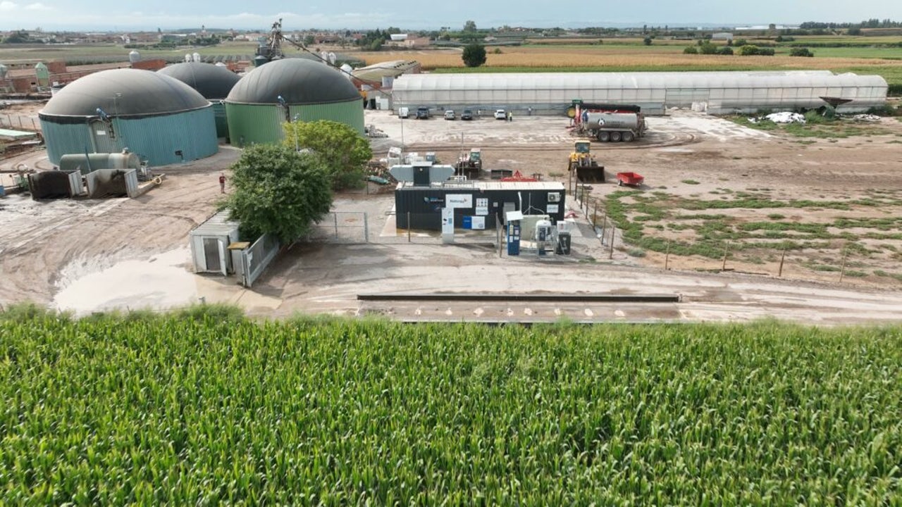 Naturgy promotes decarbonization with its third biomethane plant in Lleida